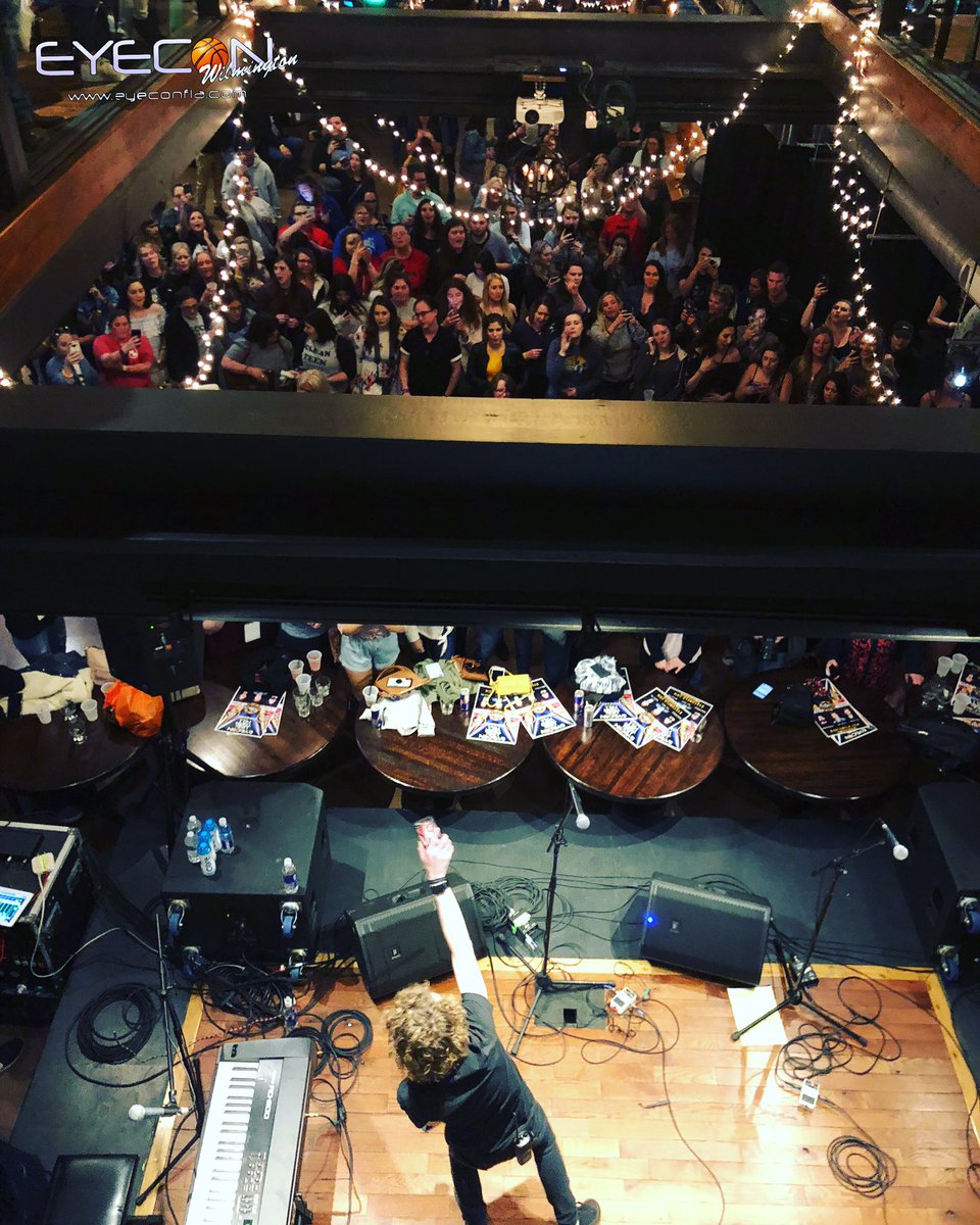 JustJoshHeyy's tweet photo. Doing what I love and loving what I do!!!! @eyecon3000 #ReturnToTreeHill #RTTHX #OneTreeHill #OTH #EyeconFamily https://t.co/diKm3OI3x2