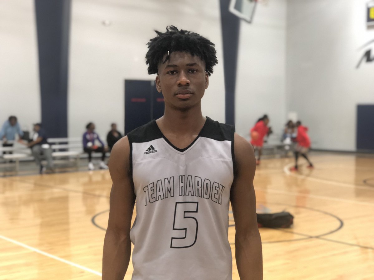 GDayHoopScout's tweet photo. Jestin Porter 5’10 PG / @CyridgeB [@teamhardenaau] 2020. @iamjestinporter Can light you up quick. Finished with 25 points on 5/8-3PT Shooting. @Eric_fatherof2 

#PrepHoopsTX #SpringPreview2019 https://t.co/r6oCYjwYGU