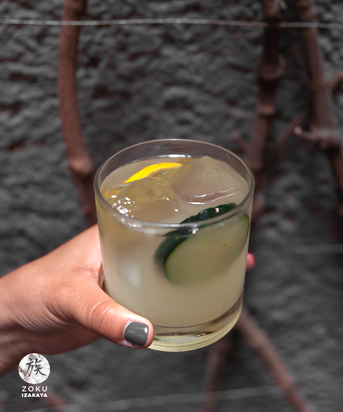 zokumx's tweet photo. Sake ino, con pepino, limón amarillo y jengibre macerados en #ZokuMX #RomaNorte #CocinaJaponesa #CDMX https://t.co/2JR7eUihWw