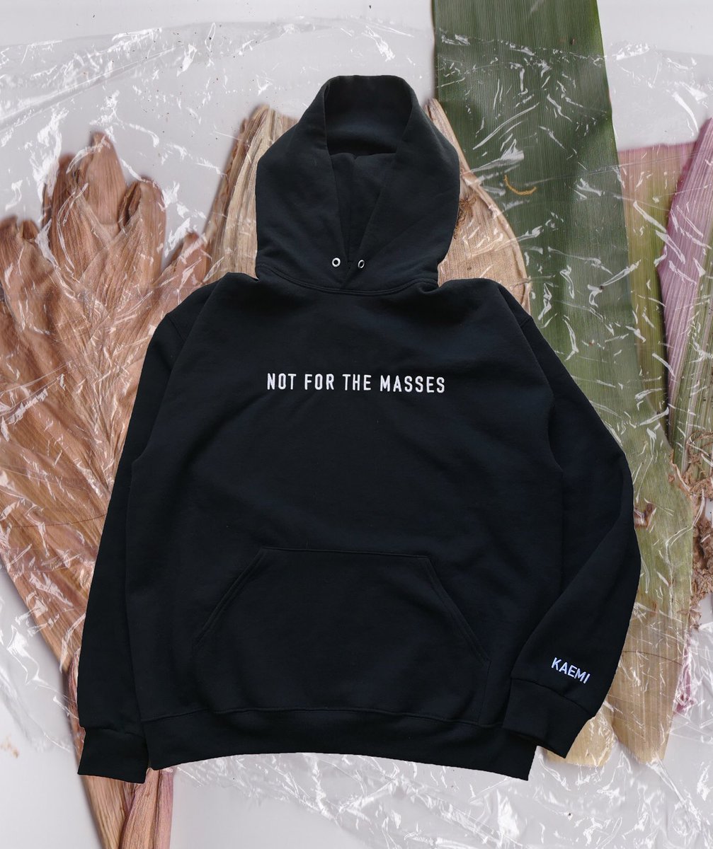 kaemi__'s tweet photo. our hoodies are embroidered :) https://t.co/q3EXoEPSWA