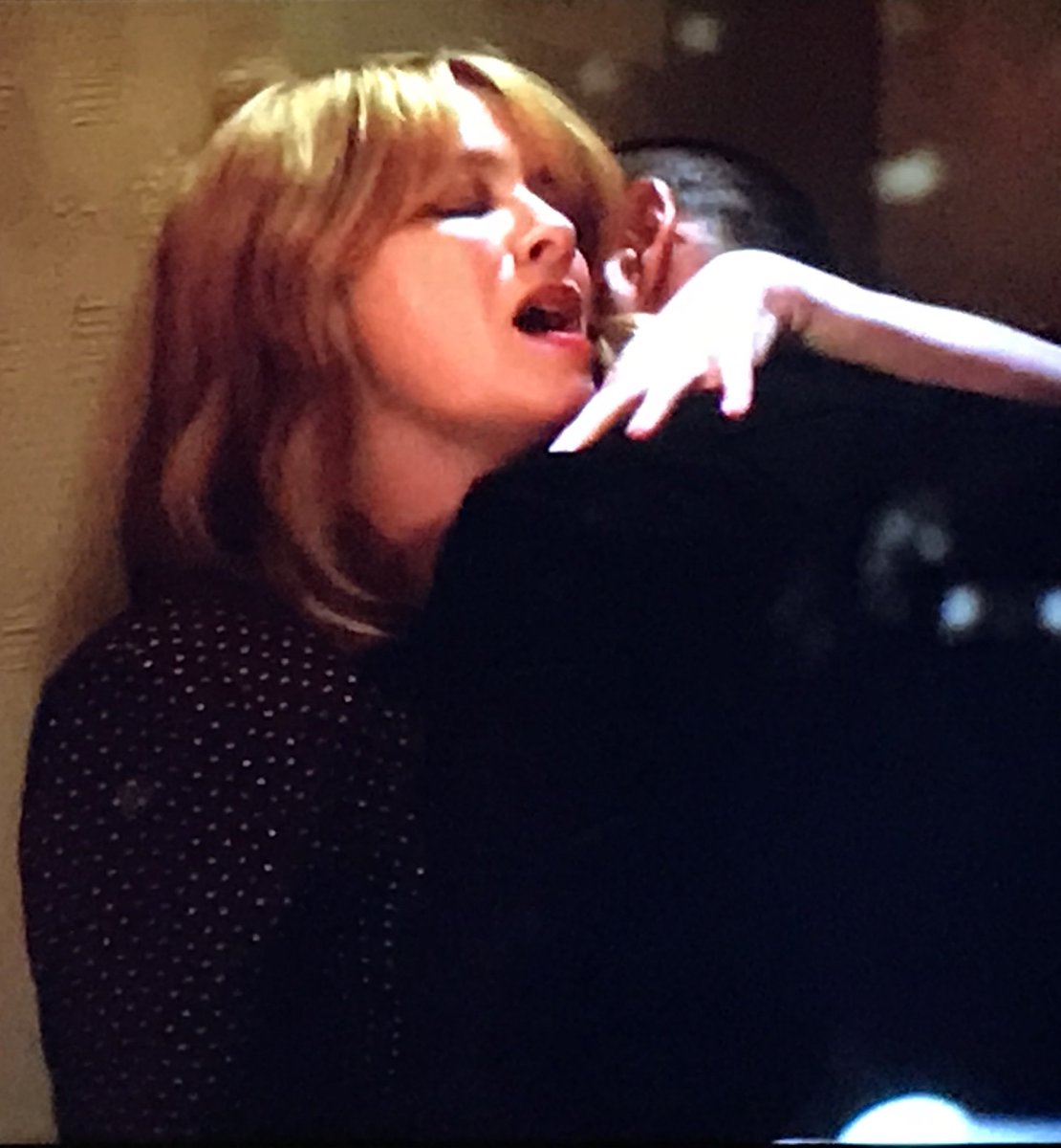 JiffyPopCulture's tweet photo. I love how everyone thought the most we would get tonight was a sweet little #Brio kiss....instead of the HOTTEST scene on broadcast TV this year. Shocked that the @NBC censors allowed it...π³π #GoodGirls #DAMN #ThanksNBC https://t.co/31jplVnIE0
