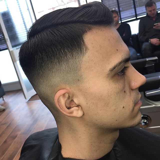 HHBARBERS's tweet photo. Upgrade your barber, @jackstaines_1 . Flawless Fade. Cutting Tuesday Thursday to  Saturday.

#barbers #barbershop #barber #barberlife #barbershopconnect #haircut #hairstyle #barbering #hair #barberlove #fade #beard #barbergang #menshair #wahl #barbersinctv #barberworld #theb… https://t.co/ArfCVCXig2
