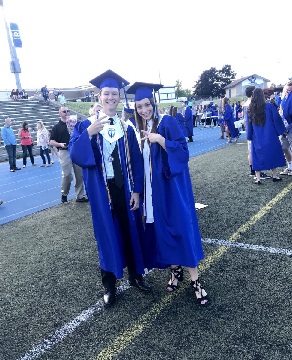 kcheeseman4's tweet photo. Happy birthday @Mcgregor03Mike !! I hope you had a great day and thanks for making my best friend happy🎉 I’m excited to continue 3rd wheeling you guys! https://t.co/wq4kJA3ET8