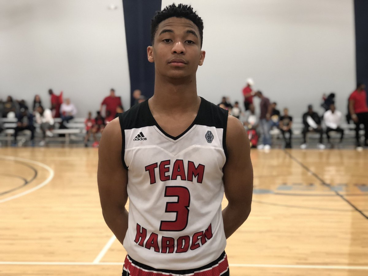 GDayHoopScout's tweet photo. Trey Miller 5’11 PG / @clhstxathletics [@teamhardenaau] 2022. @treymiller2022 Had himself a big game. 21 points, 3 steals, and 3 assists. He was all over the floor. Making the right plays at the right times. 

#PrepHoopsTX #SpringPreview2019 https://t.co/usZAXXYcNo