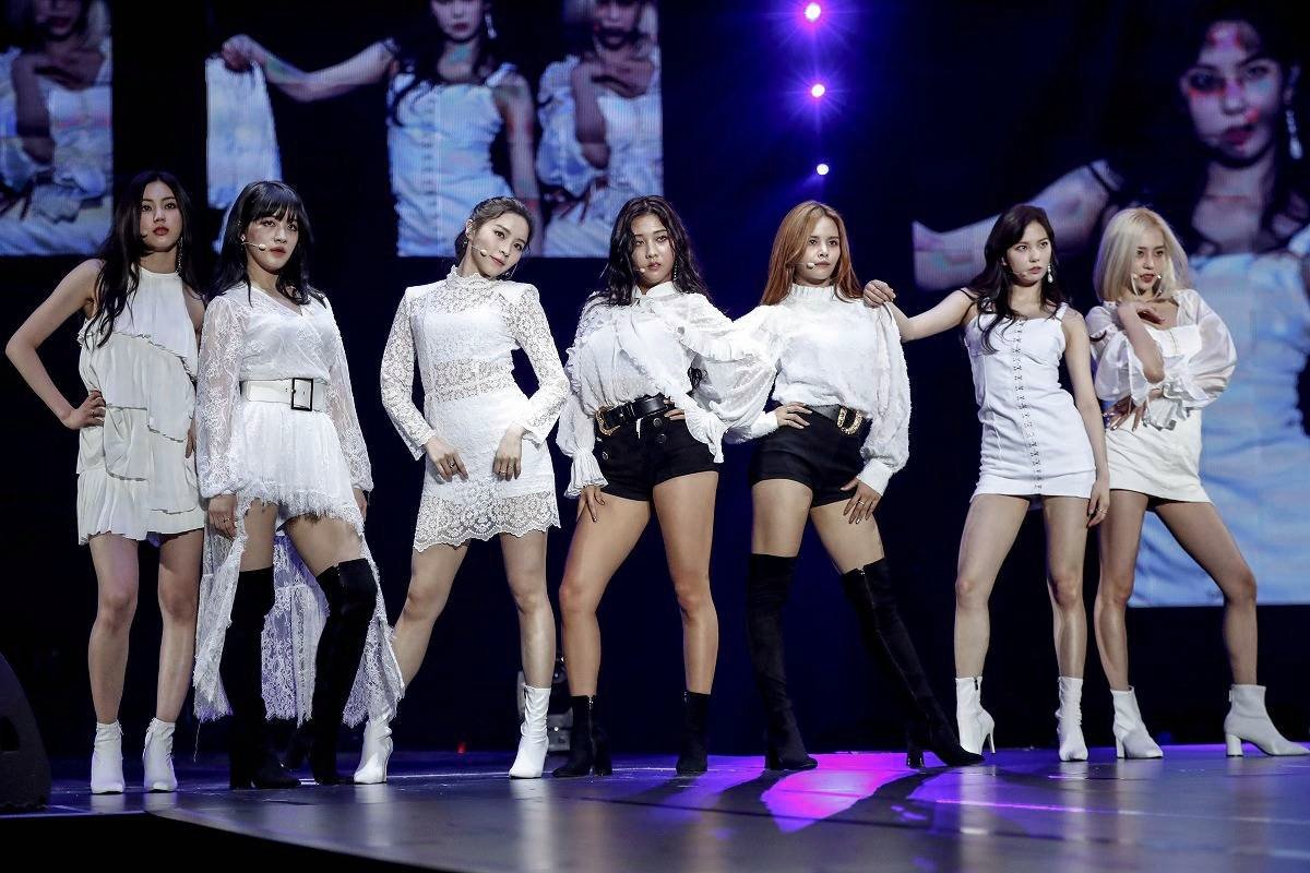 sakonkeen's tweet photo. มาจัดคอนที่ไทยเถอะะ พลีสสส https://t.co/EIuJdg48KW #UCUBE #UcubeConcert #CLC #btob #PENTAGON #Gidle #YOOSEONHO #Laikuanlin #atraintoautumn https://t.co/EdOEeXd0Qm