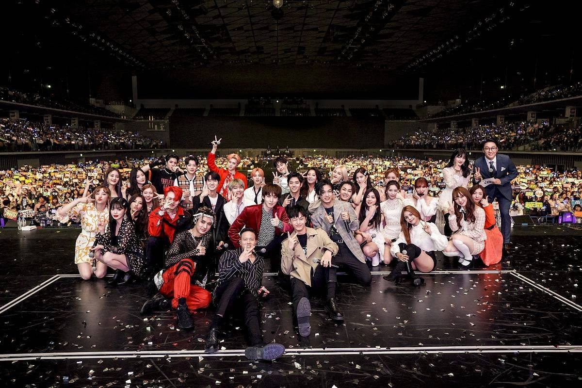 sakonkeen's tweet photo. มาจัดคอนที่ไทยเถอะะ พลีสสส https://t.co/EIuJdg48KW #UCUBE #UcubeConcert #CLC #btob #PENTAGON #Gidle #YOOSEONHO #Laikuanlin #atraintoautumn https://t.co/EdOEeXd0Qm