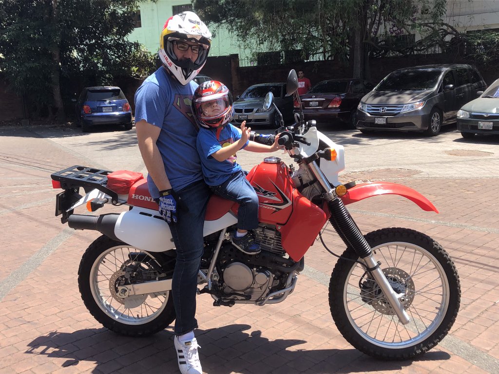 ovi_mx34's tweet photo. #Ovi2 y #Ovi3 #fatherandson #hondaxr #hondaxr650l #motoweekend https://t.co/BRYAEES8f2