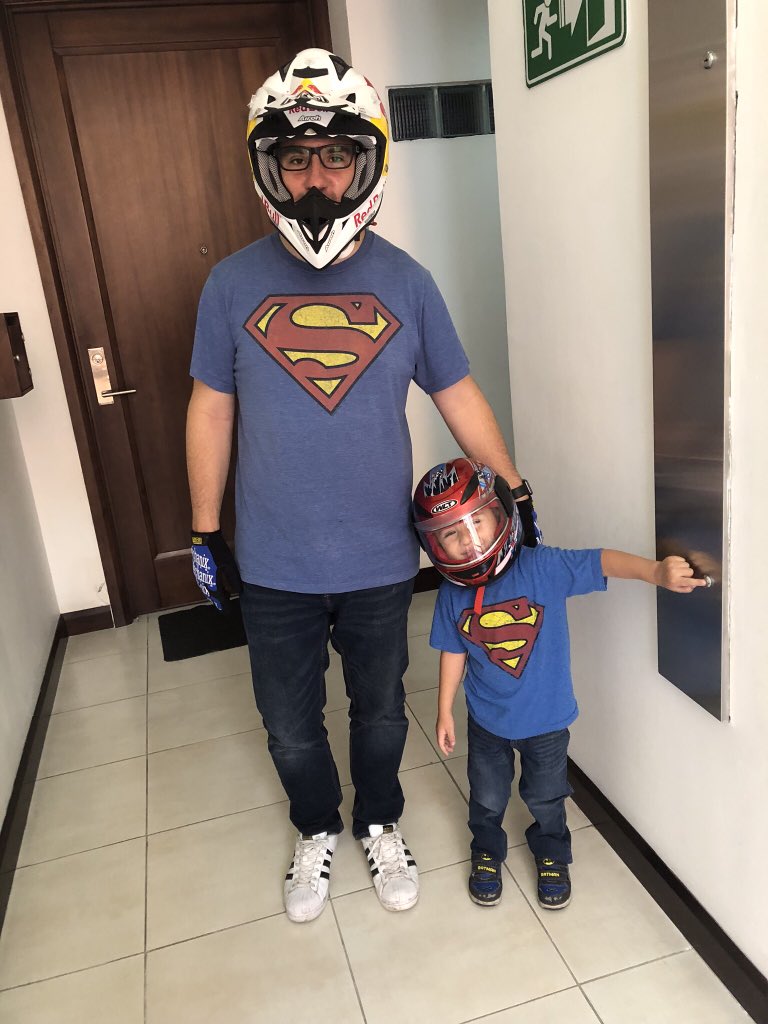 ovi_mx34's tweet photo. #Ovi2 y #Ovi3 #fatherandson #hondaxr #hondaxr650l #motoweekend https://t.co/BRYAEES8f2