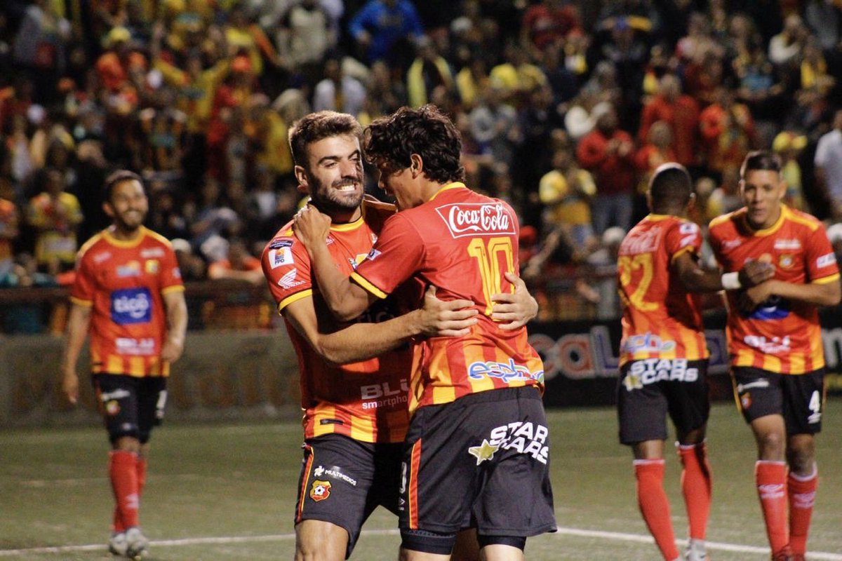 ¡Alegría de un gran triunfo! Estamos en la lucha #DaleDuro 💪⚽️