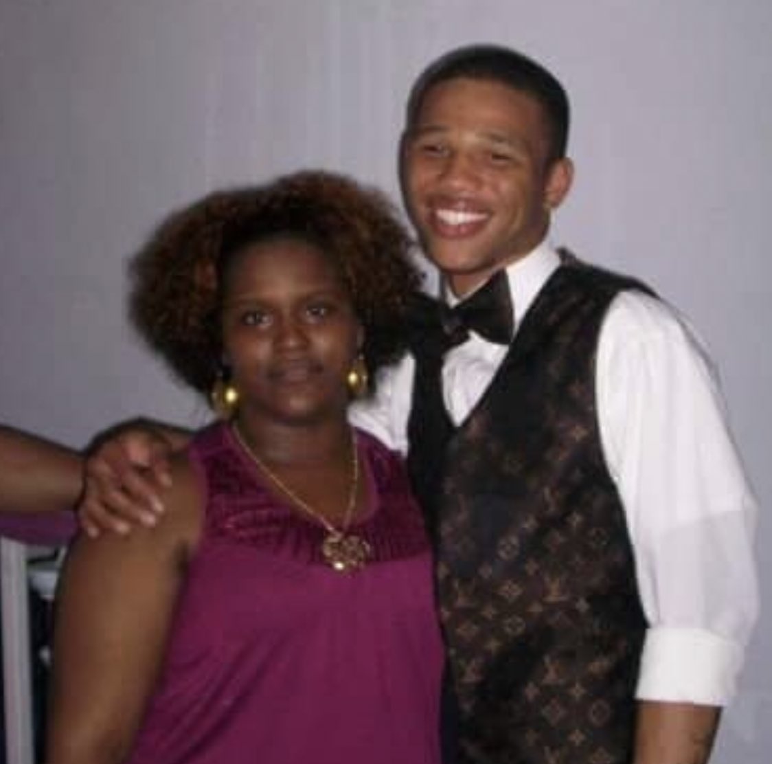 LaShae_523's tweet image. I miss my fuckin cousin man #RIPJB