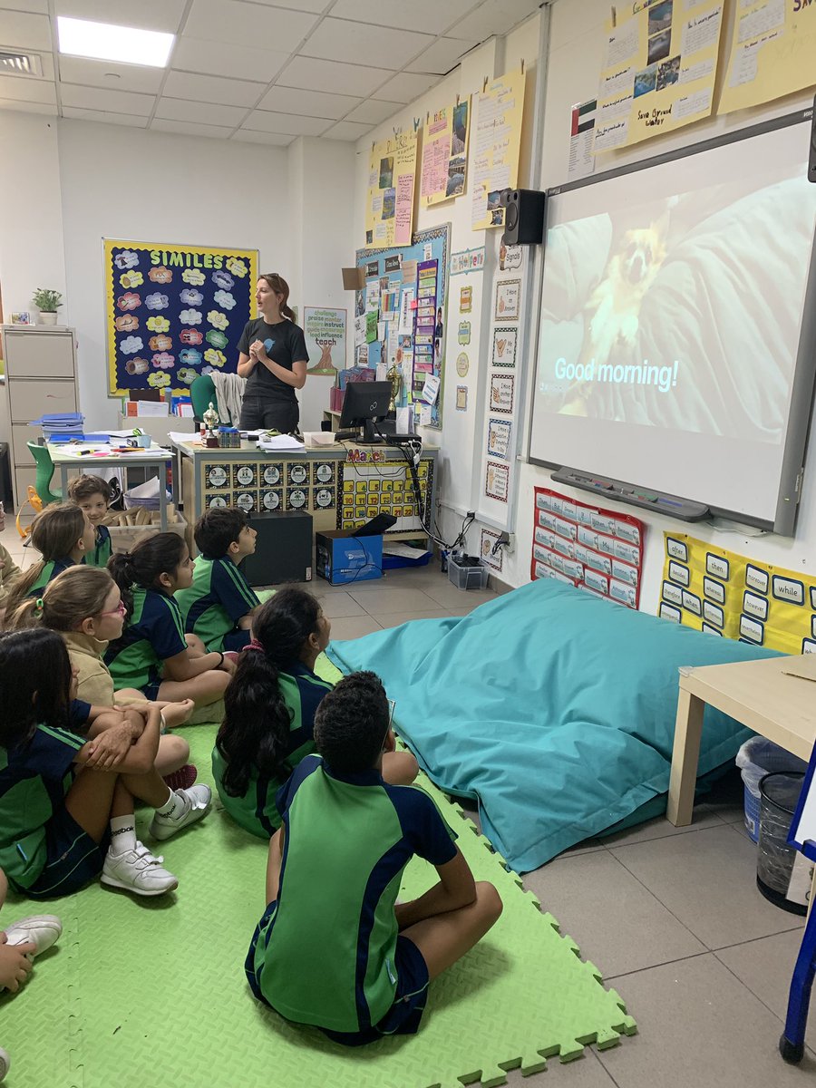 Jane_Gaughan's tweet image. @GCSPYPG3 are very fortunate to welcome our Grade 3 parent, @stephterroir, who is teaching us about social media with a focus on @Twitter #TwitterExpert #BeHappyBeGCS #Taaleemdxb #HowWeOrganiseOurselves 🤓💻📳
