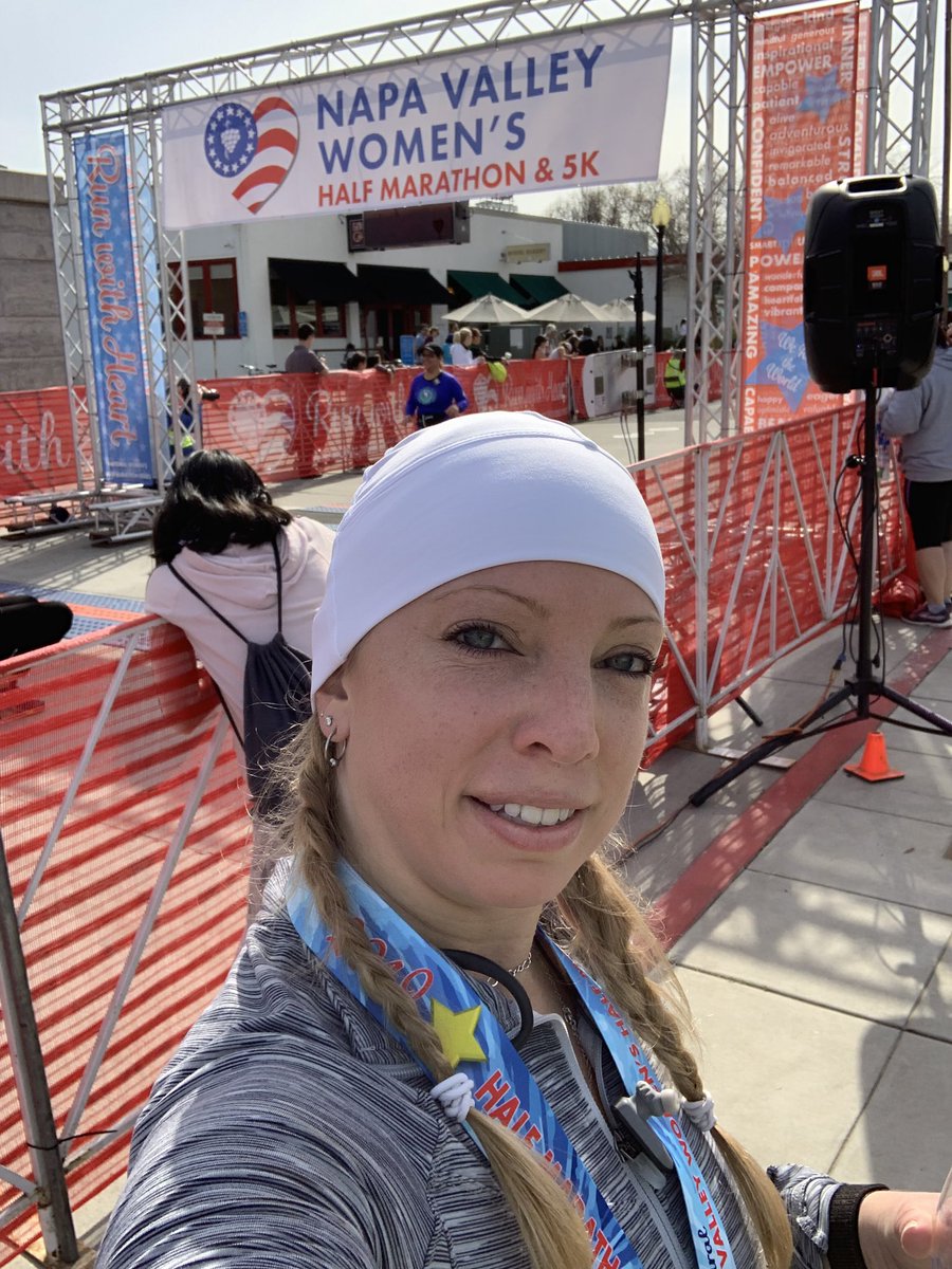 PedDrSammyM's tweet photo. Well, this happened today! #halfmarathon #firsthalfmarathon #napa #wineatthefinishline #NeverAgain https://t.co/GLC1lBHCQK