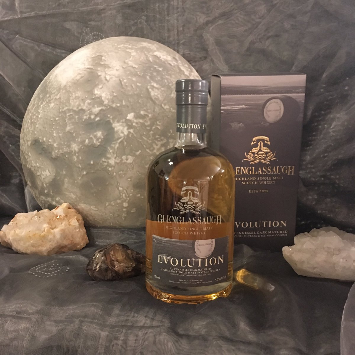 AustinTXScotch's tweet photo. More birthday Scotch! My best friend @ljaabbott gave me the whisky at the top of my list this year! @glenglassaugh Evolution! Thanks Lisa! xxoo #glenglassaughevolution https://t.co/xGRrGblwWU