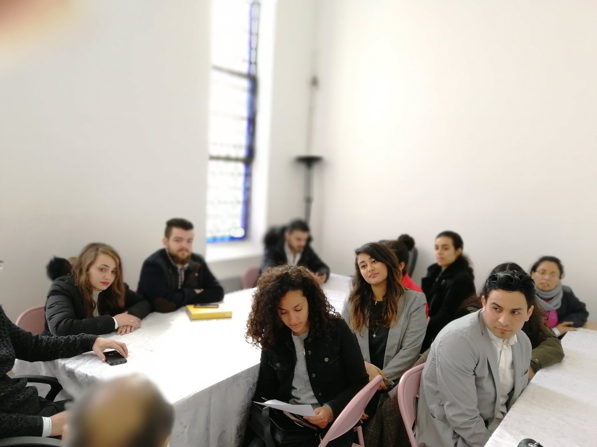AssociatioEEChO's tweet photo. Rencontre des jeunes orientaux à Paris. Agréable moment :) https://t.co/wHpPlfry8U