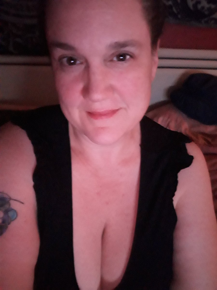 LGBTMama's tweet photo. After an absolutely incredible day,  it is time to call it a night. Today I was changed. Today my life was altered for the better. I'm so glad my feet hit the floor this morning.  Determined to hit the ground running every day.  @BetoORourke thank you, today I found my candidate! https://t.co/BLSJXTpbmg