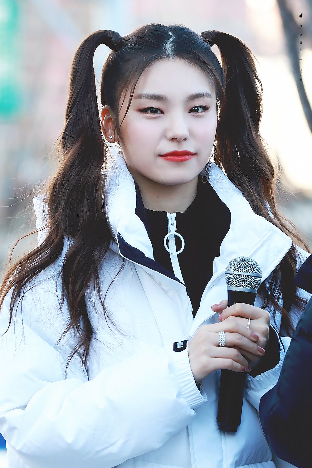 D2eqU6RU4AEPVfY.jpg:orig