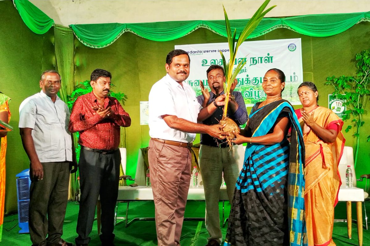 sterlite_copper's tweet photo. We launched #PasumaiThoothukudi and kick started the 1 million tree plantation drive with the planting of 10000 trees in Thoothukudi. “Every One, Plant One” is the motto of the initiative encouraging every single person in Thoothukudi to plant and nurture at least one tree. https://t.co/PCWbCLVLib