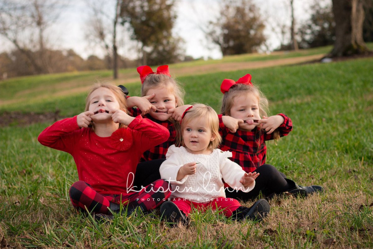 2018 Christmas Portraits. #raleighphotographer #historicoakview #photography