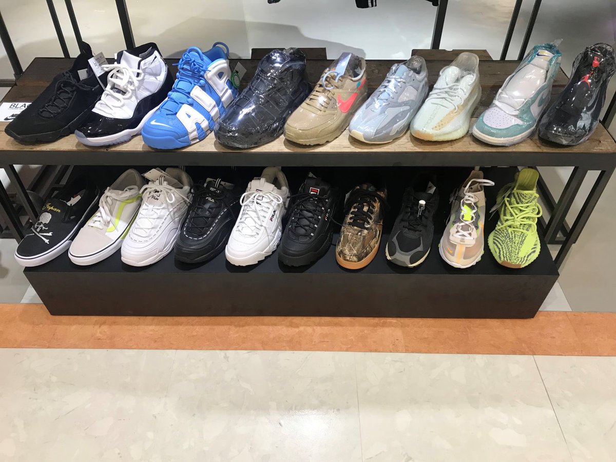 名古屋parco 名古屋パルコ בטוויטר 西館5階 Gostar De Fuga 発売後即完売商品や 抽選でしか手に入らないレアなスニーカーを並べています Air Max90 Off White Adidas Yeezy Boost Nike Moreuptempo Air Jordan Etc サイズや品数に限りがございます お