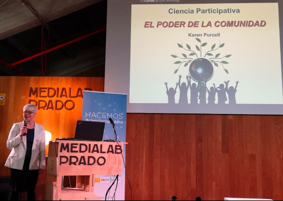 biook_org's tweet photo. Y también la de Karen Purcell, que nos habló de "Celebra las Aves Urbanas" y "eBird", el mayor proyecto existente de Ciencia Ciudadana, y sobre cómo trabajar con comunidades de forma honesta y equitativa. @CCiudadanaEs #ForoCC2019 https://t.co/9V7qT30nSQ