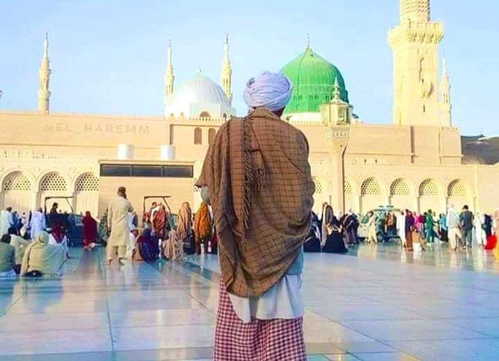 zskhanP's tweet photo. مجرم ہوں جہاں بھر کا محشر میں بھرم رکھنا
رسوائے زمانہ ہوں ، دامن میں چھُپا لینا

مقبول دعا میری ، محبوبِ خدا کرنا
جب وقتِ نزاع آئے ، دیدار عطا کرنا

💕 صَلَّی اللّٰہُ عَلَیہِ وَآلہ وَسَلّم 💕 https://t.co/Tbe8AL7Hf4