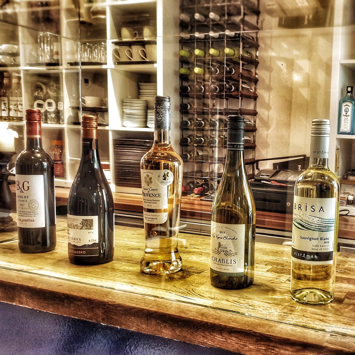 WRBeachClub's tweet photo. A few of the wines featured Saturday night at the Beach Club during our 'Wines of the West Rocks' evening. Thanks to everyone who came along. It was a great night!

#wine #winelover #beach #fancynightout #winetasting #westrocksbeachclub https://t.co/uClvvvpi9d