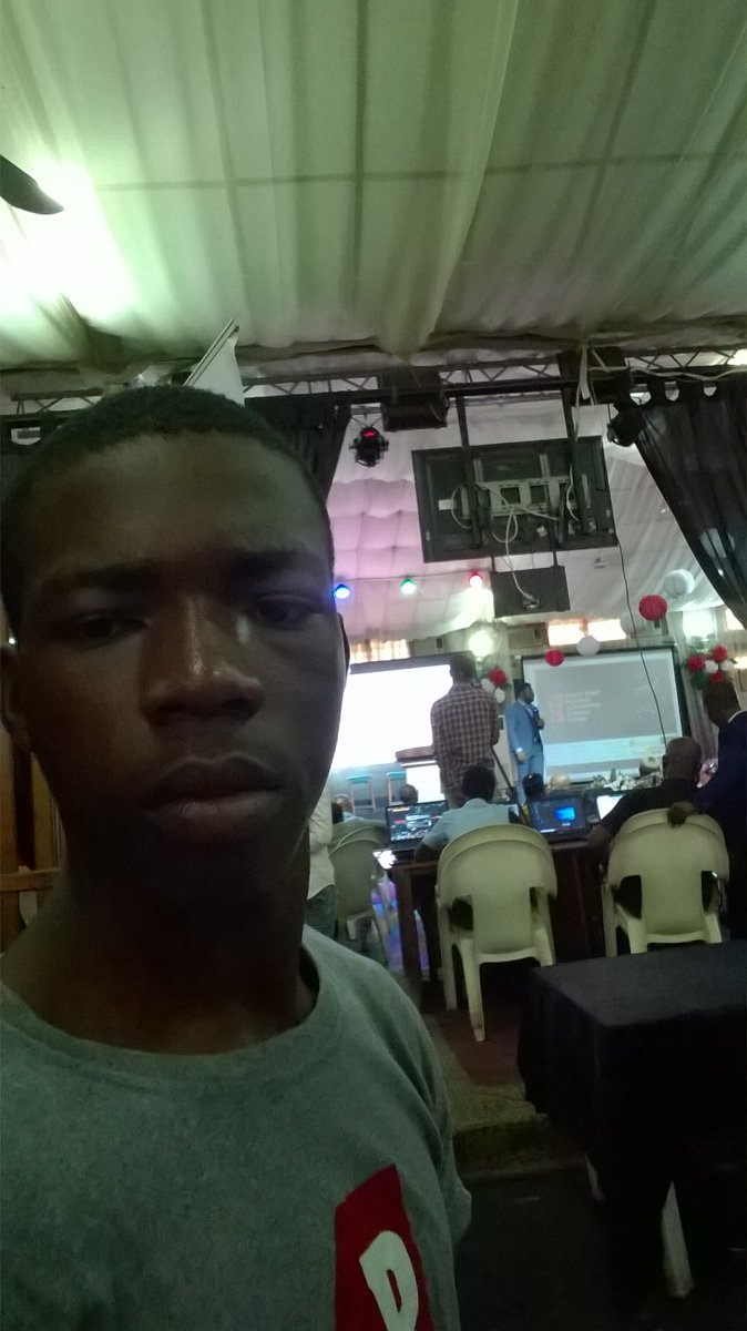 smart_OOS's tweet photo. "...internet give you access to profit..." - Micheal Akinwale
#summitexpong2019
@summitexpong
#LifeInIbadan https://t.co/GVFTZLuKRX