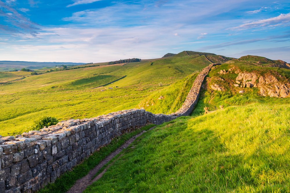 Steeped in Roman history, Hadrian's Wall Country and the beautiful towns of Hexham and Corbridge will never disappoint! 
cottagesinnorthumberland.co.uk/guides/holiday…