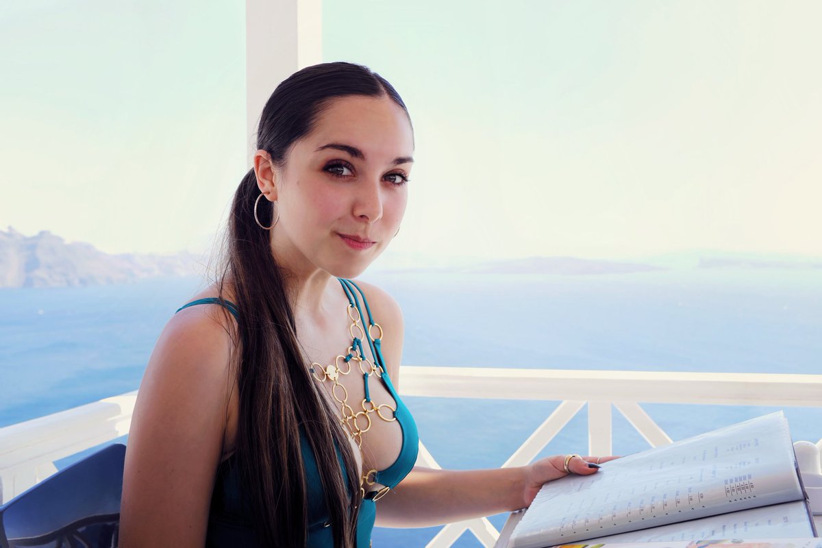 Lila Lacombe (@LilaLacombe) 's Twitter Profile • TwiCopy