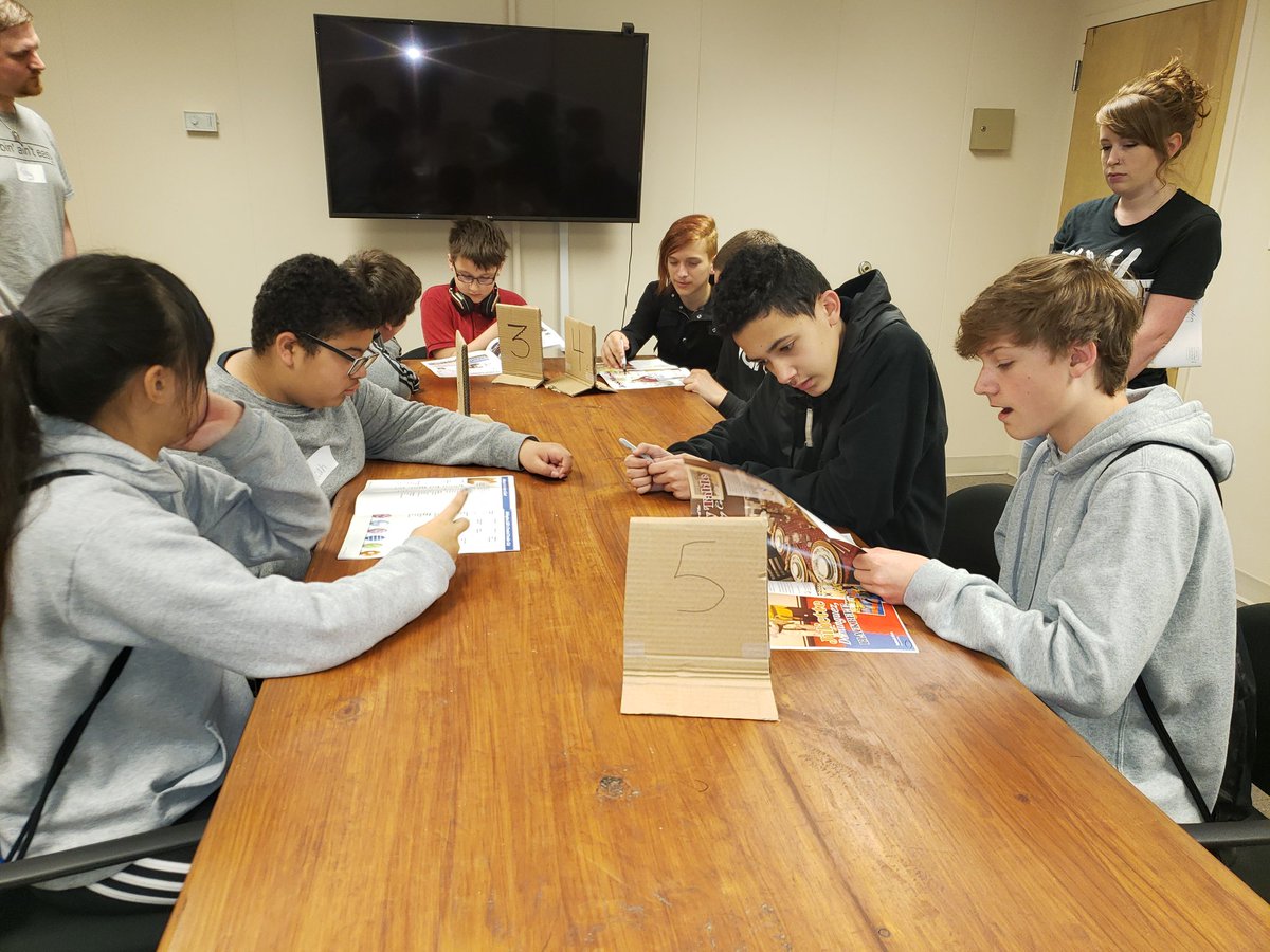 AHSGameArt's tweet photo. #studentsatwork day at #n2publishing thanks @ShemekaDenine for this AMAZING opportunity for students @traskbears #traskmiddle #traskmiddlemeansbusiness #nhcschat #nhcscte #CTE https://t.co/Kn8VYrS1TT