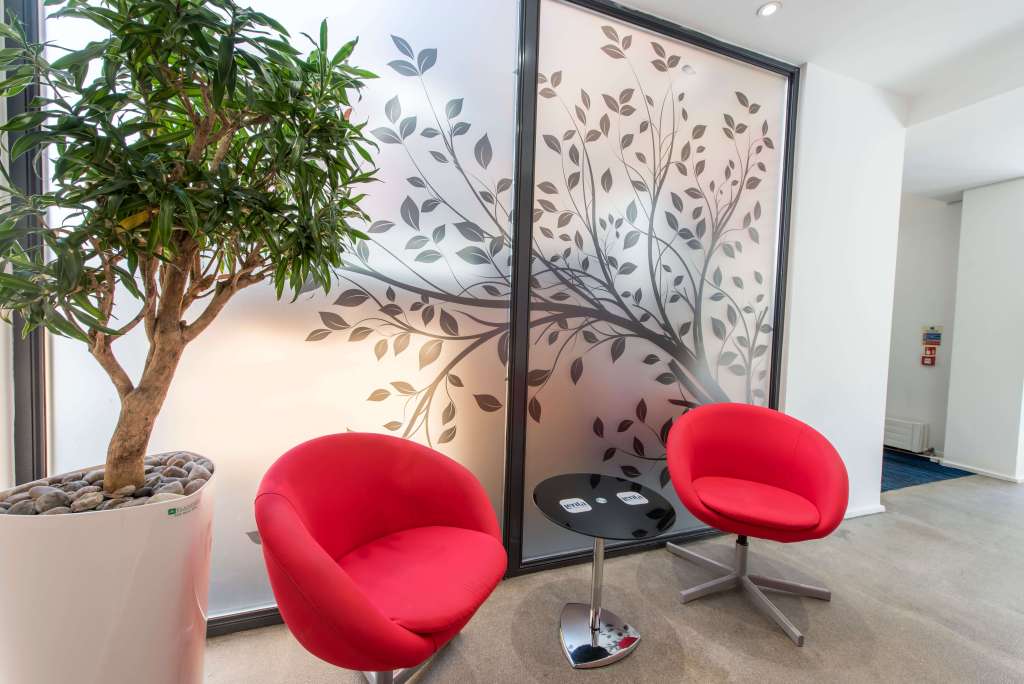 MagnetOffice's tweet photo. Another day, another wellbeing and productivity driven workspace:
Today Lenta "The Chandlery", southbank
Private offices start at £410, currently available 36 desks with exposed beams. 
Contact@officemagnet.com
07599643128
#officemagnet #wellbeing #office #productivity #newoffice https://t.co/d1gIHNpAS3