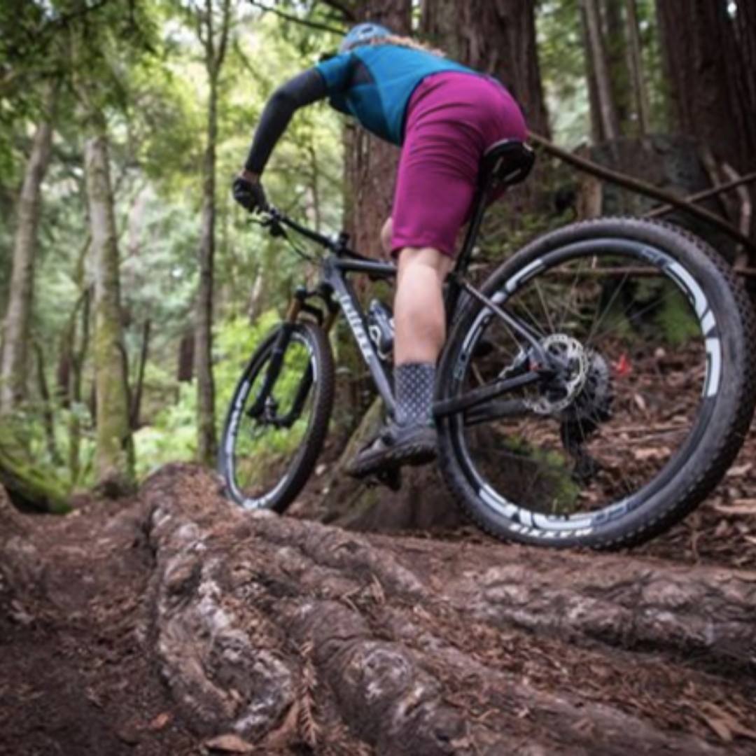 ¿Con quién te escaparías ahora mismo a la montaña a hacer #btt? Etiqueta a ese #partner 🙌🚴 Psst, psst, ¿a qué esperas para inscribirte a Škoda #GranFondoPriorat? ⚠️ Quedan pocas inscripciones a precio reducido⚠️ skodagranfondopriorat.com/es/inscripcion… #cycling #mtb #priorat #bike #marcha