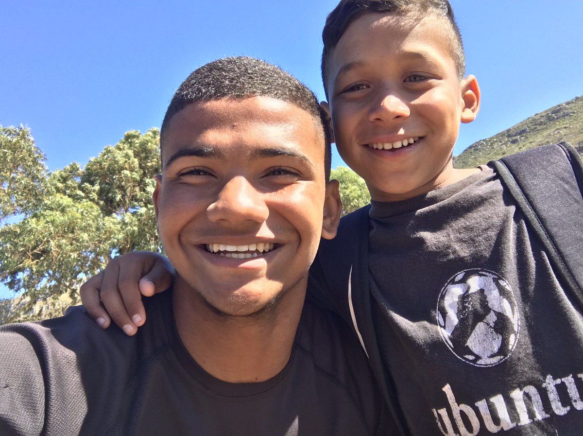FIFAcom's tweet photo. ❤️A people first, players second outlook
🏟️Acquiring a pro club solely to provide graduate pathways
👨‍🎓Guaranteeing education no matter your on-pitch progress

🇿🇦@Ubuntu_Football are doing things differently when it comes to academies. #WeLiveFootball
👉https://t.co/ii0pLwWeio https://t.co/JFLCZSehiF