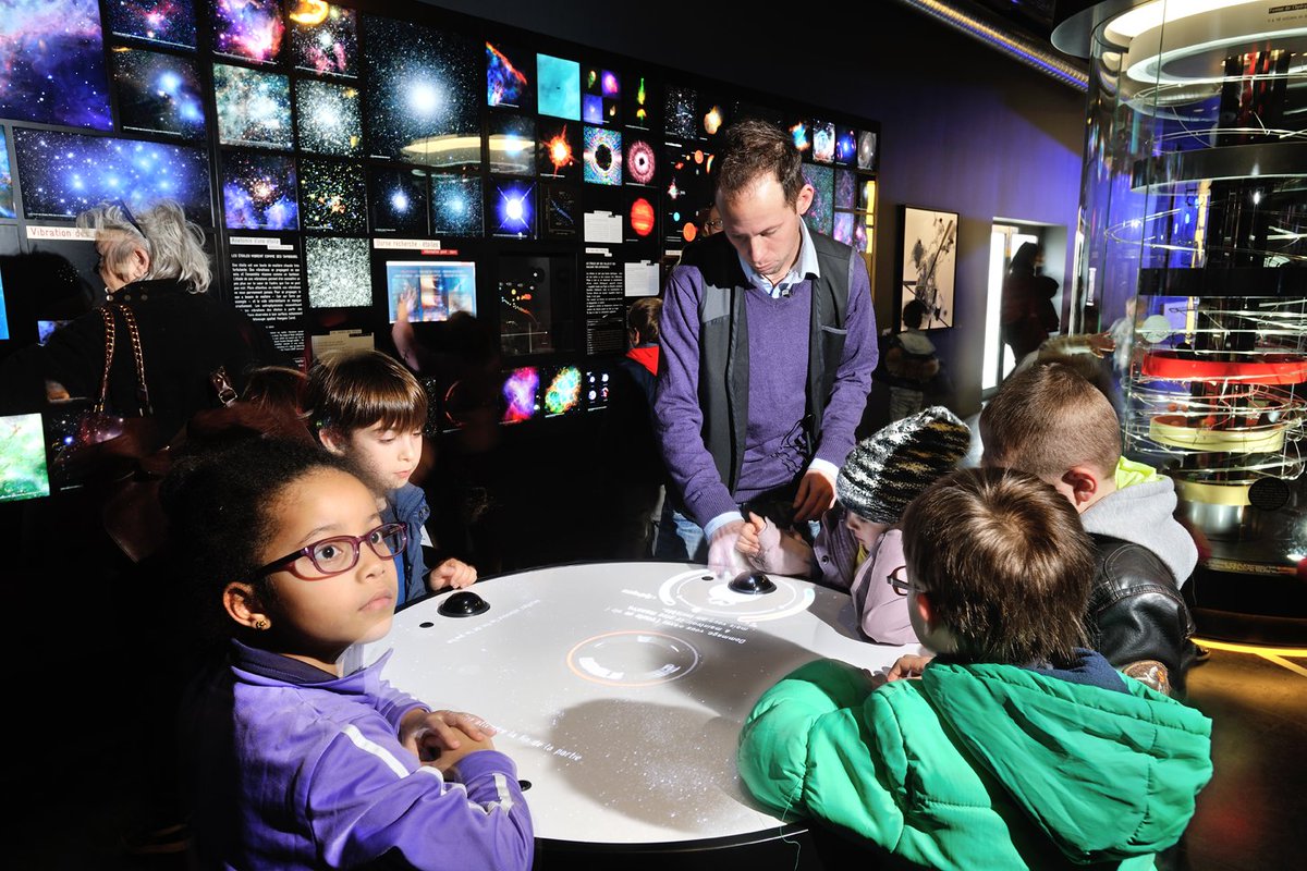 📣Offre d'emploi : Le Planétarium recherche un(e) médiateur/médiatrice scientifique (temps plein) : candidatures à adresser à la Ville de Vaulx-en-Velin avant le 11 avril. bit.ly/2FxpT6a . Faites circulez svp !
Photos Thierry Chassepoux / Studio Gaudin-Ramet