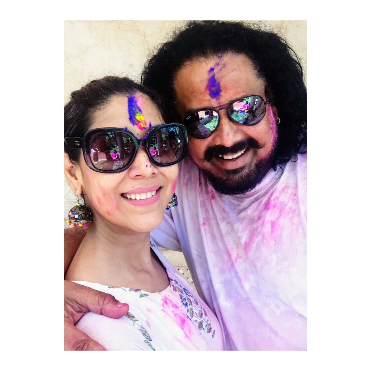 #SakshiTanwar with her brother ☺️

#Holi2019 🌈