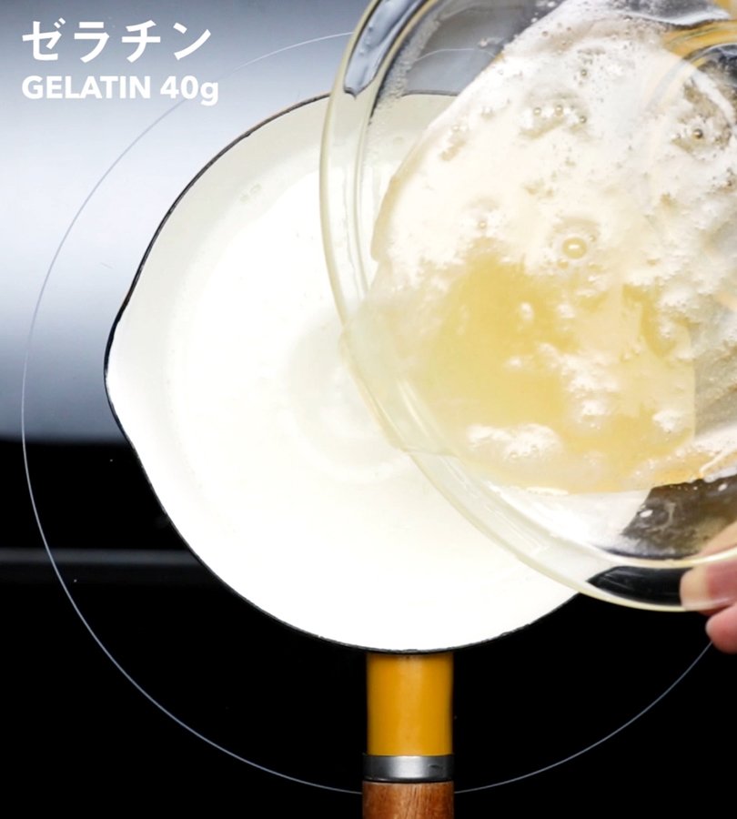 Tasty Japan 3 水0mlにゼラチン40gを振り入れてふやかし 600wの電子レンジで秒ほど温めて液状にする 粗熱をとったら 2 に少しずつ加えてよく混ぜる T Co 7szki7otdl Twitter