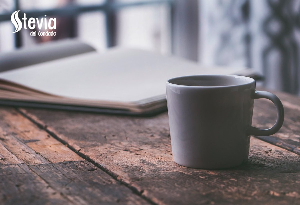SteviaCondado's tweet photo. Todo es posible un con una taza de té en la mano 🍵 ¡Empieza tu lunes con energía! 🔋
#Felizlunes #SteviadelCondado #Stevia #tazadeté https://t.co/JCmvISnH5I