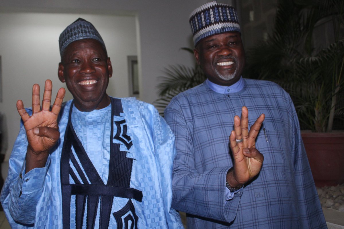 HonIdrisGarba's tweet photo. Alhamdulillah...#NextLevelAsurred
@GovUmarGanduje and His Dep,Dr Nasiru Yusuf Gawuna after their announcement as winners of the 2019 Gubernatorial Election in Kano https://t.co/8QW1SBAQ9T,Sunday.24/3/2019
Kaci Ganduje koda baai Zabe ba. https://t.co/Sbw8cBIFdc