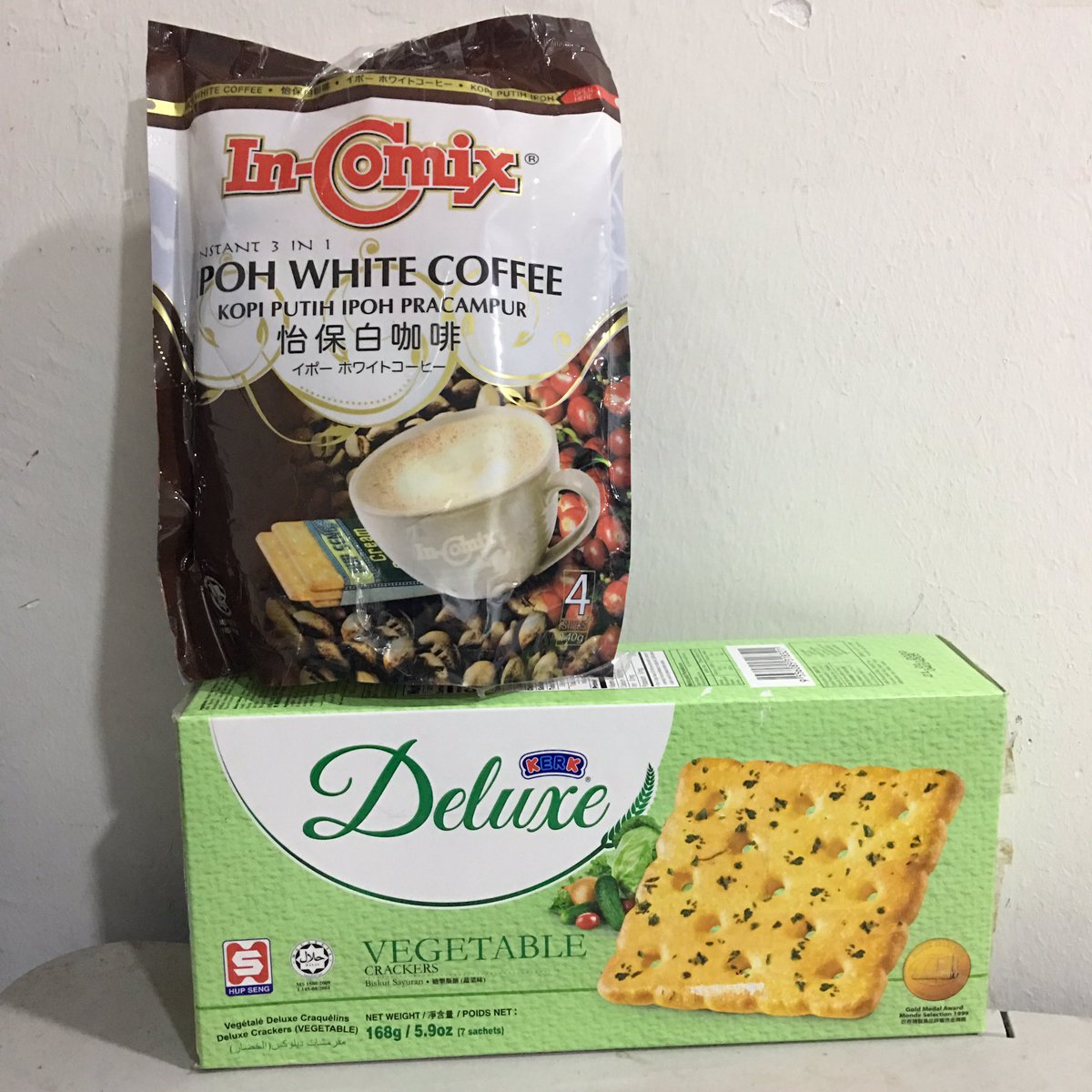 therylisa's tweet photo. Hye korang Petang ni lisa nak bagi Crackers Deluxe & Ipoh White Coffee percuma. Ye percuma je.tpi kena datang ambek la
Lokasi : Kluang Parade , Johor .
Caranya
1 Korang just download apss #ohfreefood (free je download tu tak kena bayar ) , cari IPOH WHITE COFFEE N klik Request https://t.co/Sp2yCPMsKP