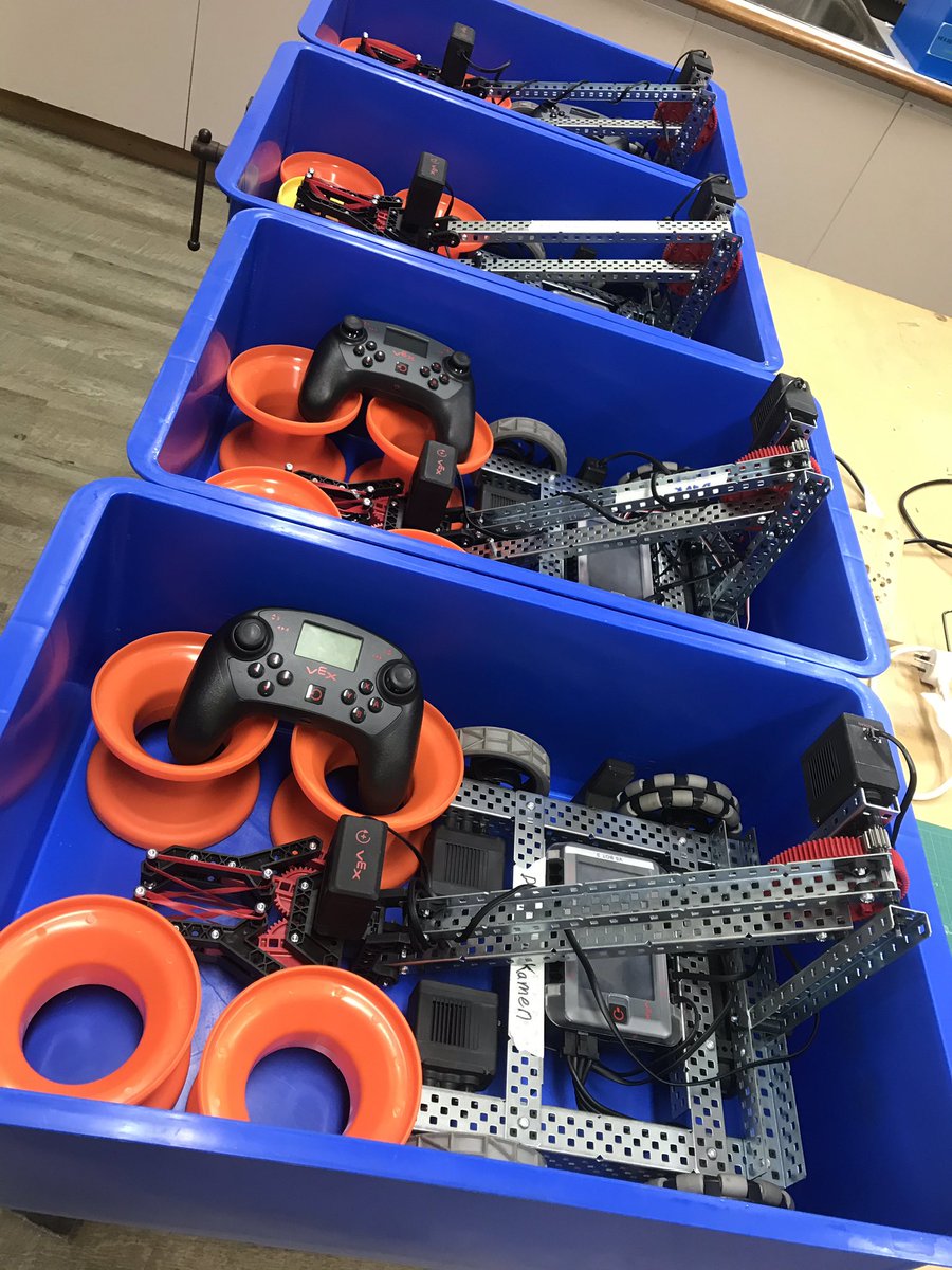ommot_adl's tweet image. All ready for some @robotmesh Python programming tomorrow! Loving the new @VEXRobotics V5, kids are going to absolutely dig it ! #robotics #vexV5