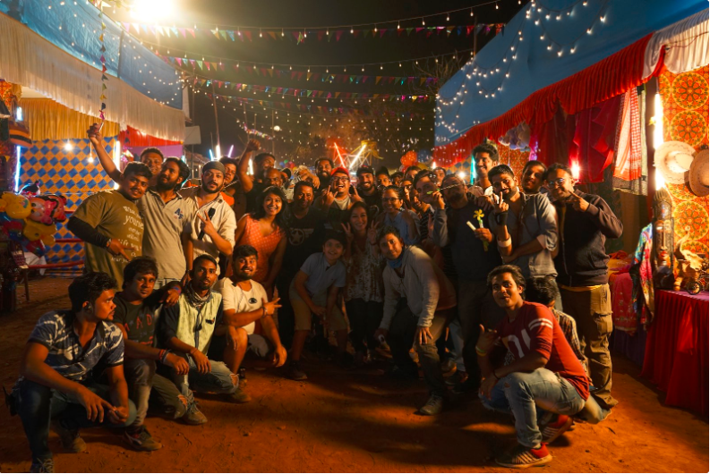 TeamOneEnt's tweet photo. Behind the scenes of Bajaj Finserv Film
#BajajFinserv #BajajFinance #3MillionViews #YoutubeChannel #BajajFinservChannel #TeamOneEntertainment #TheProducer #ProductionServices #Directors #Editors #BajajTVC #LowRisk #FixedDeposit #6Million #8Million #13Million #BTS #Behindthescenes https://t.co/RrmopqsEJb