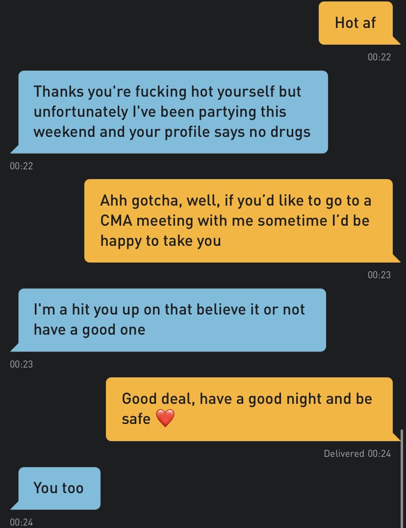 ZachCovington25's tweet photo. I’m such a sweetheart, being of service. ☺️❤️ #SayNoToDrugs #KillMeth #parTyingIsBad https://t.co/6wBaJooX6I