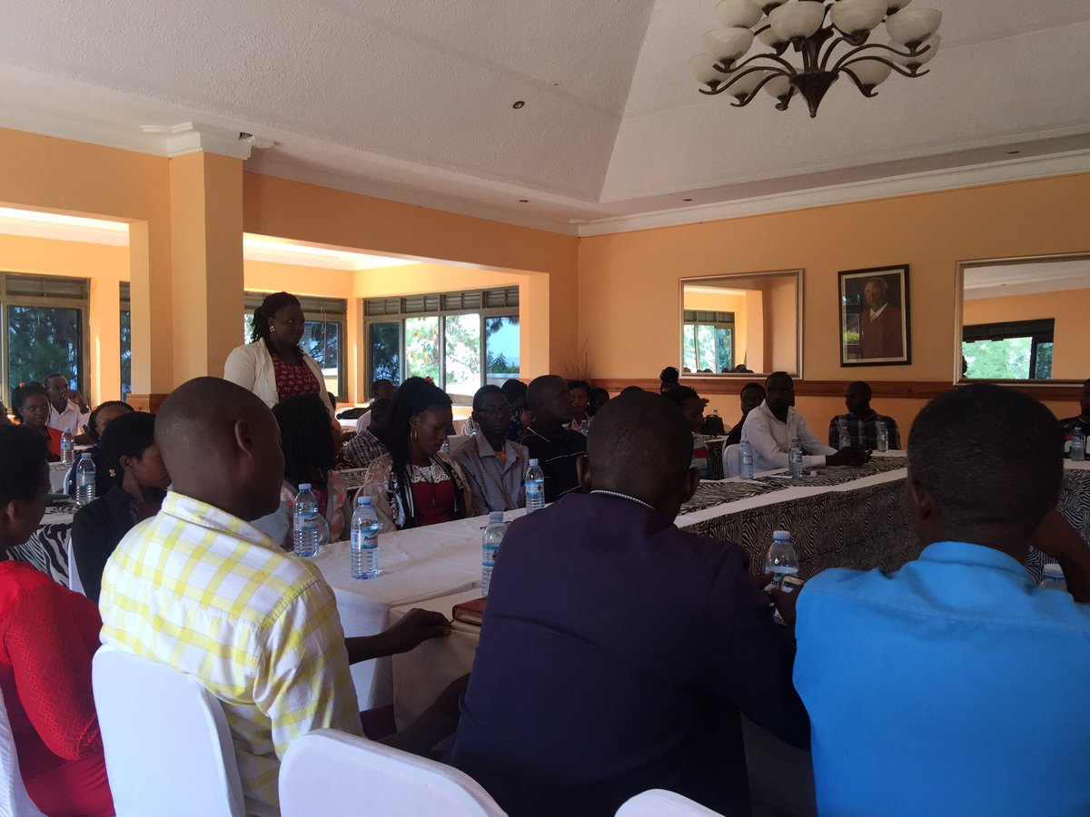 upfya_org's tweet photo. We are meeting Youth leaders from Rukungiri in an activity implemented by @wfd under @DGFUganda17, to discuss Youth Financing, Youth access to Funds and what can be done to reduce youth Unemployment #YouthFinancing @AdekeAnna @Eloneainebyoona @jkeeya @NYCUGANDA https://t.co/A8f6zngOra