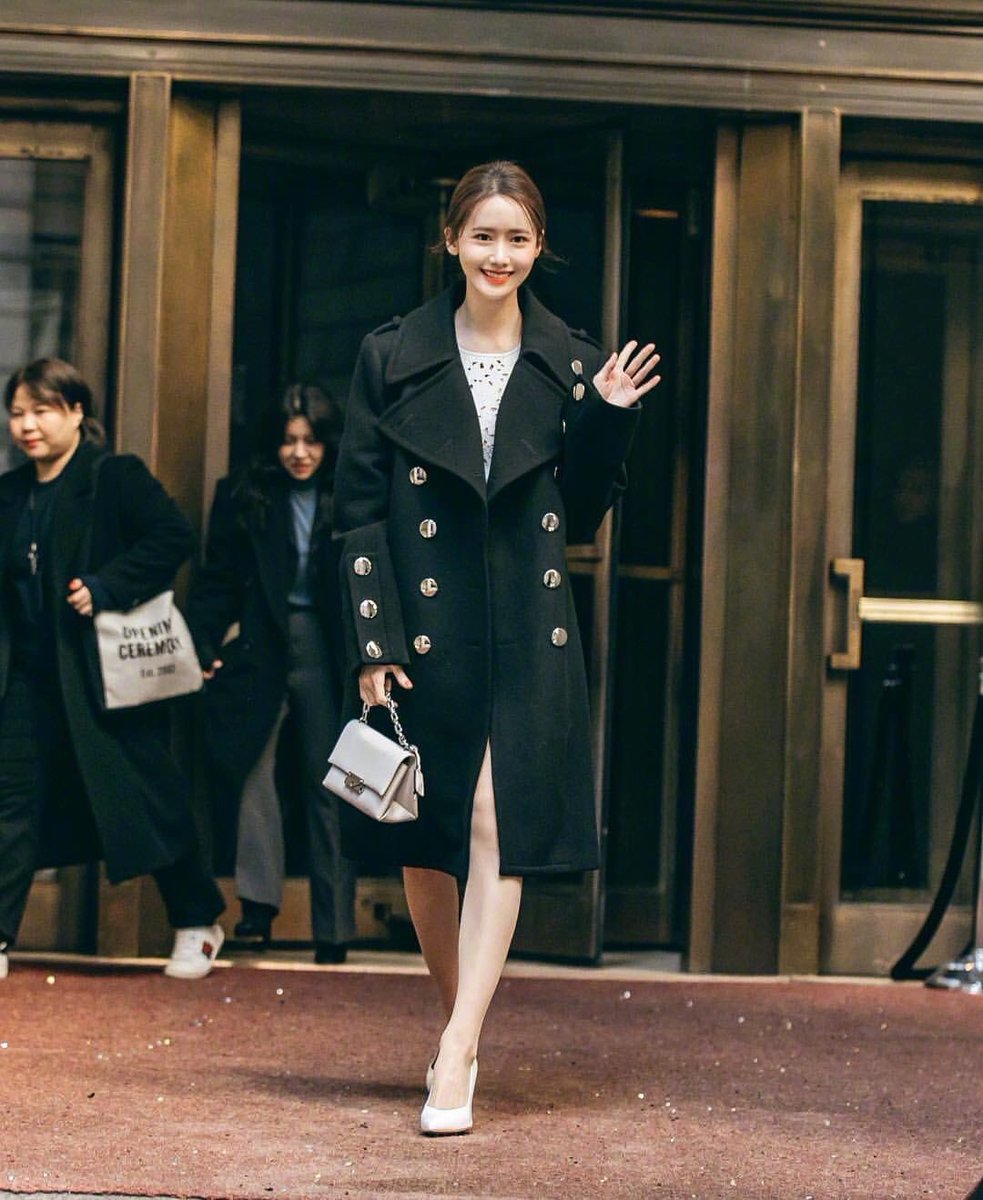 Safiraa_pm's tweet photo. SM why are you silent? When do you act? @SMTOWNGLOBAL #smprotectYoona https://t.co/eAcD2BXT5k