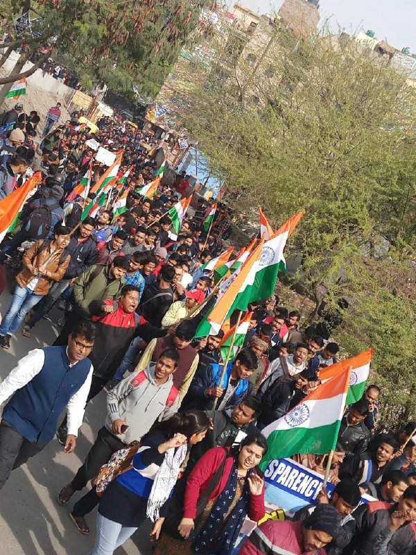 KirtiVaib's tweet photo. @BJP4India @swapan55 https://t.co/AtV9pTEtHf hacked since 18 days.
45 years highest unemployment in India.
Modi's report card on governance worst.
PM Asking to sell Pakodas to youth while himself selling nationalism and merchandise.
#boycottbjp
#youthagainstmodi
@narendramodi 
@AmitShah 
@ABHIJIT_LS https://t.co/Pxqg0QZ1Ey