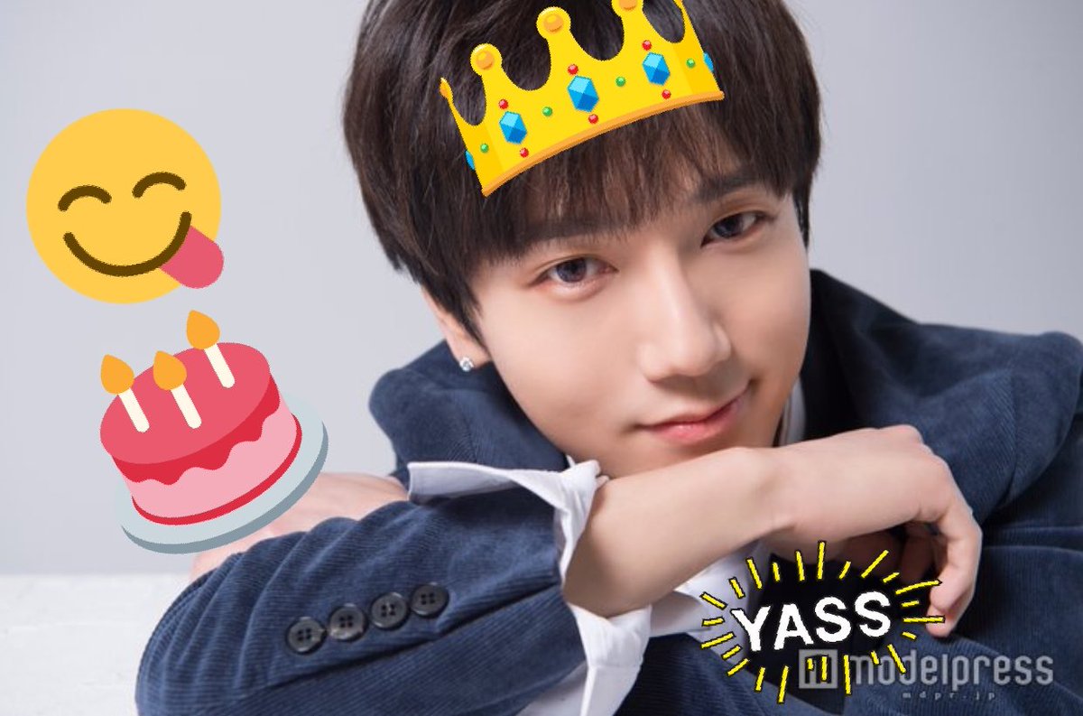 Amely_RY's tweet photo. @Aliany_th Muchas felicidades mi querida Europe-Line!!!! 

Un abrazo gigante desde Madrid y que mejor sea el bias quien te cante si no quieres arriesgar la seguridad de tus oídos 😂😂😂😂😂

#HappyJhazminDay #HappyBirthdayJazConH 🎂🎉🎊🎈🎁 https://t.co/kkatflw7o7