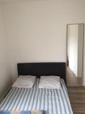 RColocation's tweet photo. [COLOCATION CERGY] Colocations chambre avec balcon chez l'habitant. uniquement pour une femme sérieuse #colocationcergy #cergy

https://t.co/FsFuz2XKAZ https://t.co/gWW4MFF64H