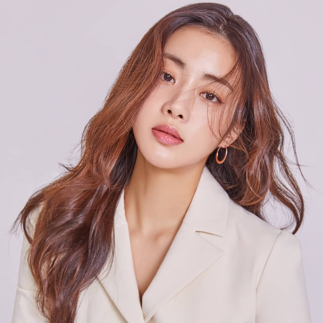 KangSoraTH's tweet photo. [แปล] 190325 reveramess_ : #เครื่องประดับhazzys #hazzysaccessories https://t.co/BgaqSOCEXG
