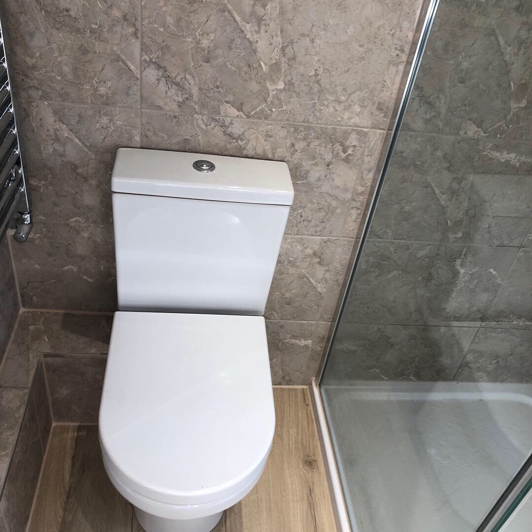CKB_Simon's tweet photo. Dated bathroom redesigned into modern shower room 😍 https://t.co/rzySVZKVDs