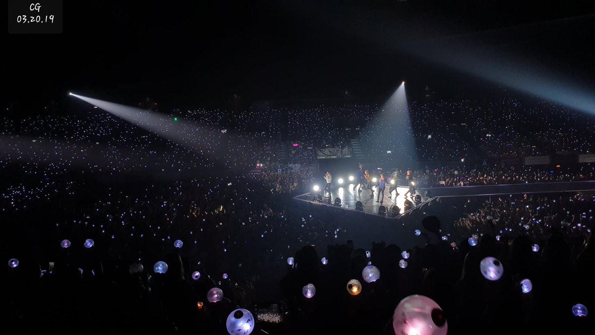 acharmg's tweet photo. @BTS_twt
#BTS
#BTSLoveYourselfHK #BTSLoveYourselfTour #LoveYourselfinHK #RM #JIN #SUGA #JHOPE #JIMIN #V #JUNGKOOK https://t.co/De4MDOUpWL